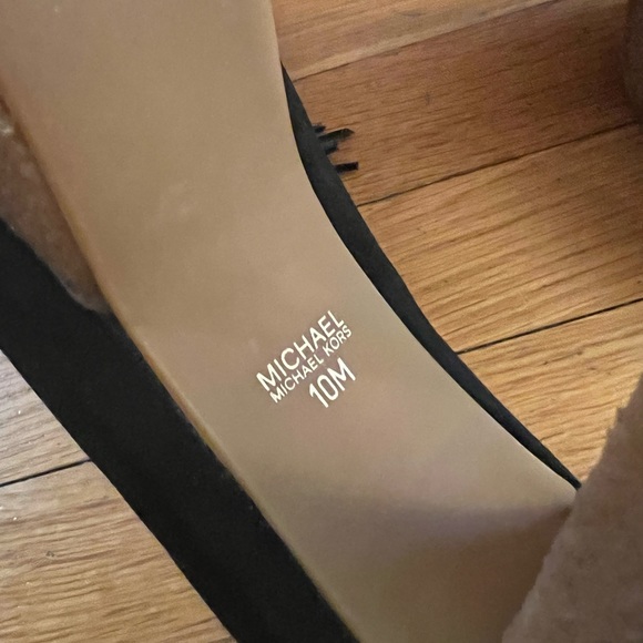 Michael Kors Zip black platforms with zipper. Open toe. - Picture 5 of 7